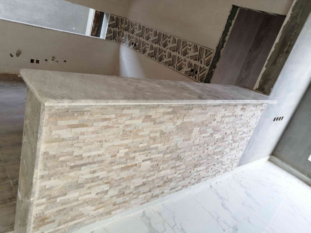 كونتر مطبخ من الرخام والحجر الطبيعي