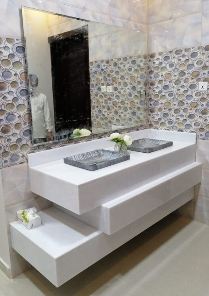 مغسلة رخام كرشتال فيتنامي بعدة طبقات