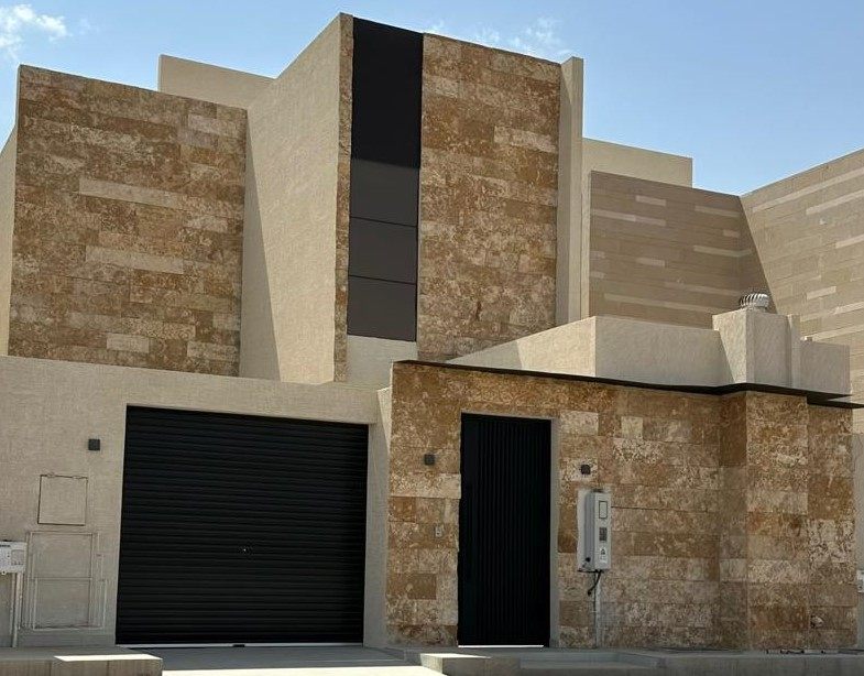 واجهة فيلا حجر وجه الجبل